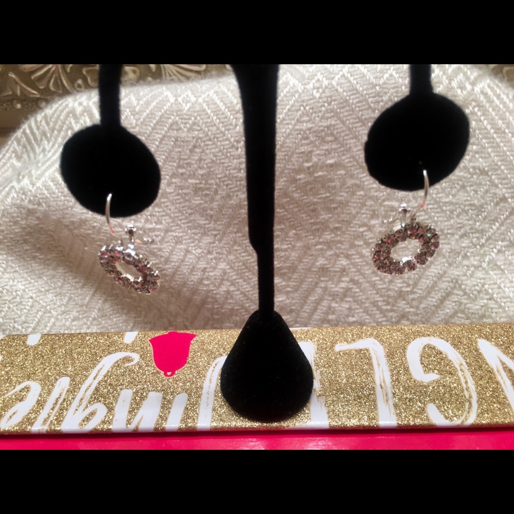 CRYSTAL COLLECTION SILVER NEW EARRINGS